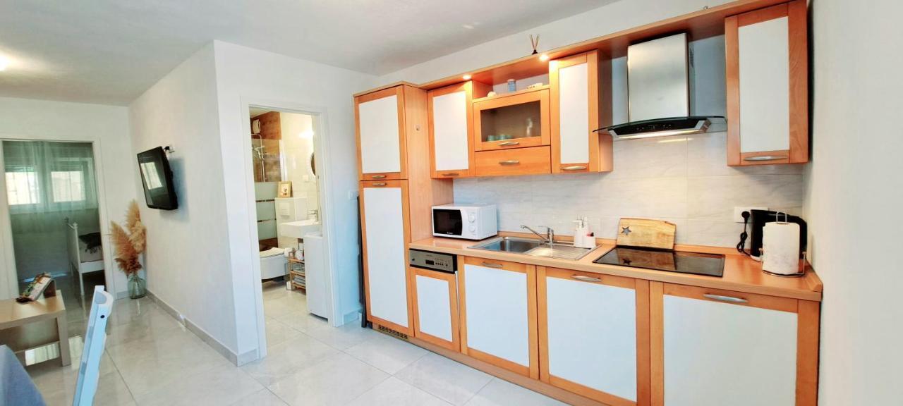 Apartment Ararita Крк Экстерьер фото